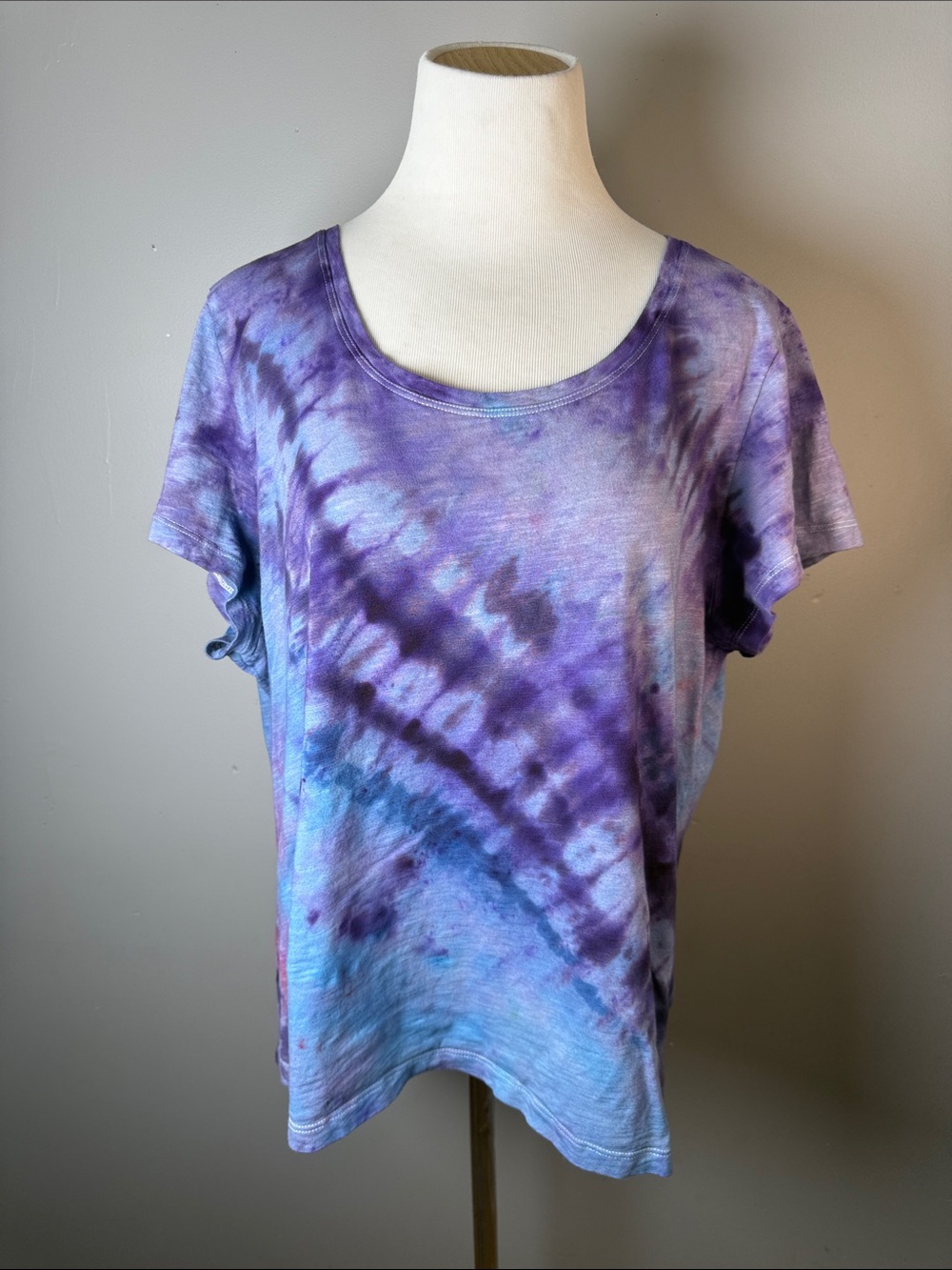 Tie-Dye Short Sleeve Scoop Neck Top - Purple Blue